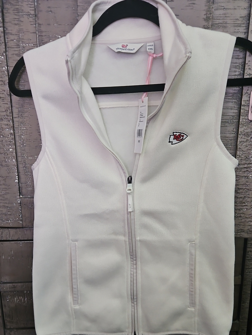 Vineyard Vines White Sleeveless Zip Vest with Kansas City Chiefs Logo